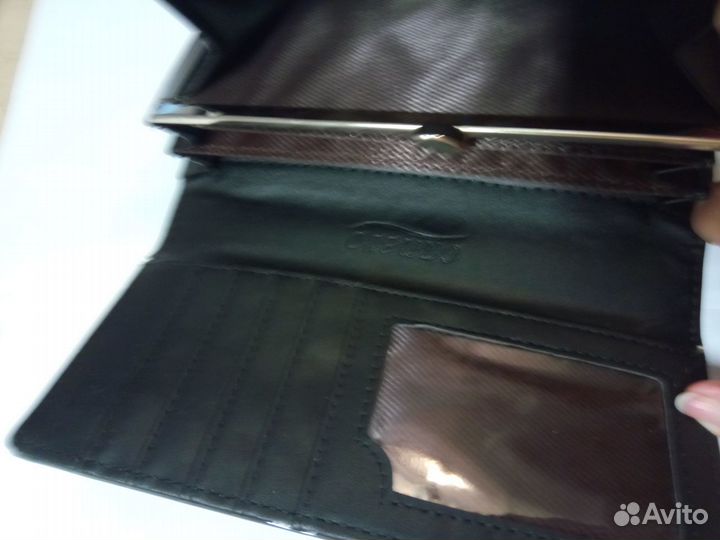 Кошелек женский лакированная кожа