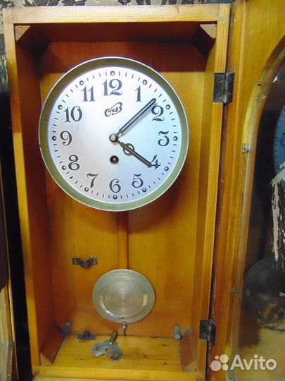 Часы настенные с боем Янтарь.2 шт.На ходу