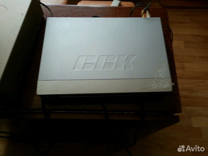 Видеомагнитофон