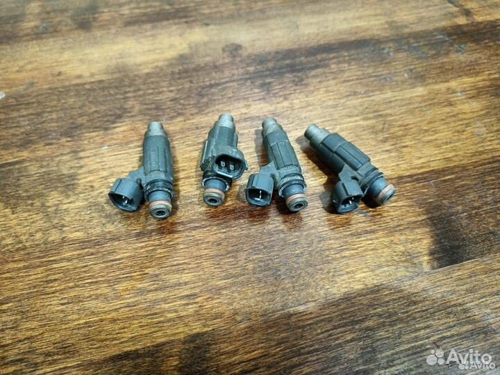 Форсунка топливная Mitsubishi CDH166