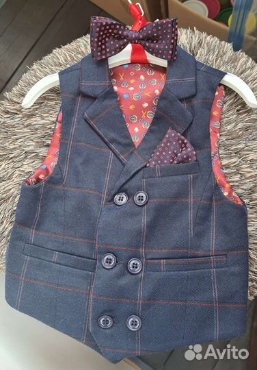 Жилетка нарядная для мальчика 80 - 86