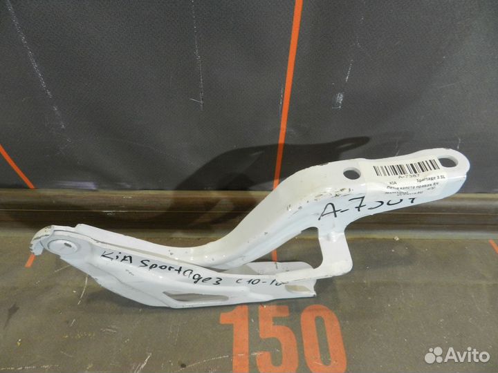 Петля капота правая - Kia Sportage 3 (2010-16г.в.)