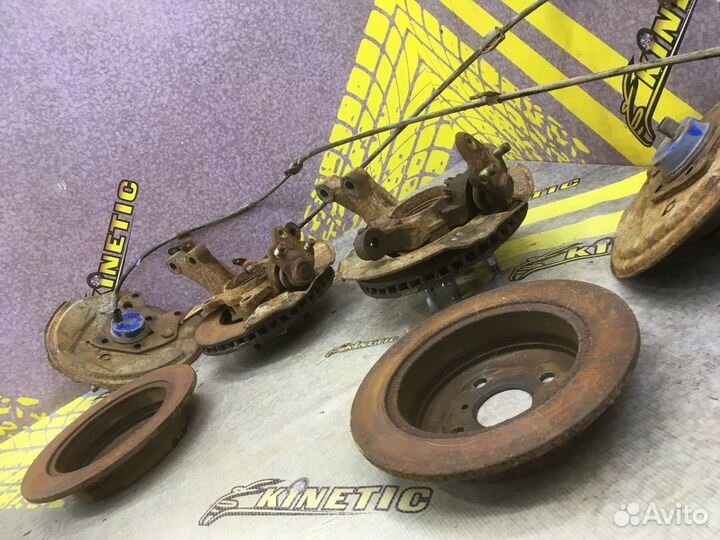 Щит опорный Механизм стояночного тормоза Solano