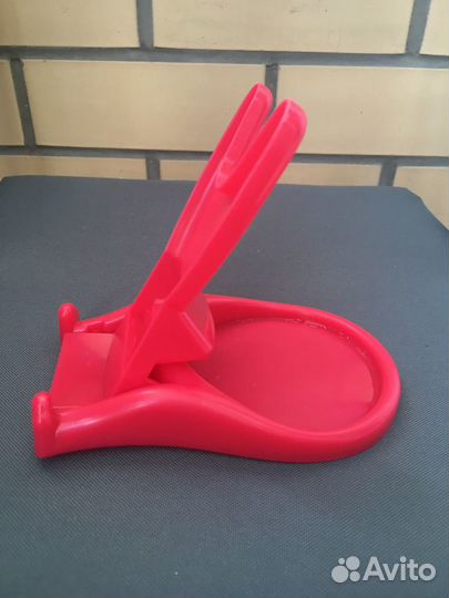 Венчик, открывашка, дуршлаг, подставка для крышки