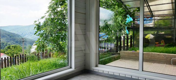 Дом 48 м² на участке 3 сот.