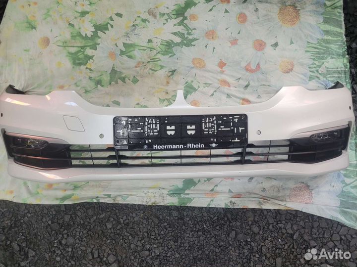 Продаю комплект бамперов bmw g30