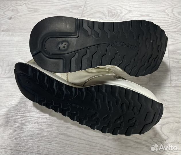 Кроссовки New Balance 364