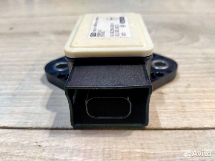 Датчик ускорения Mercedes-Benz 212.054 E 300 212