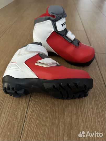 Ботинки лыжные