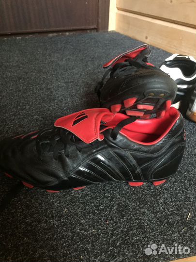 Футбольные бутсы adidas 42 размер