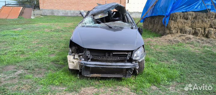 Volkswagen polo капот