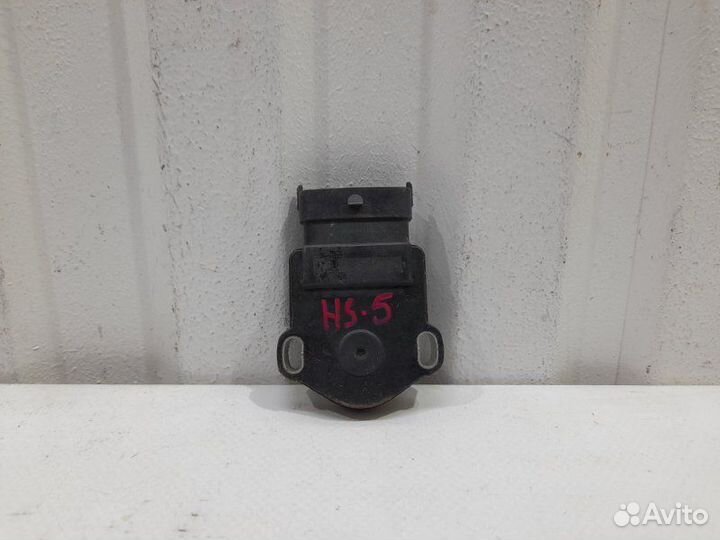 Датчик положения педали газа Hyundai Solaris 2010