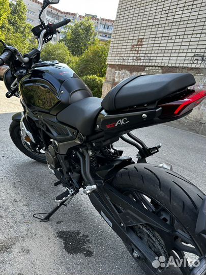 Voge 300ac