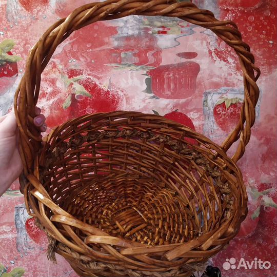 Корзина плетеная