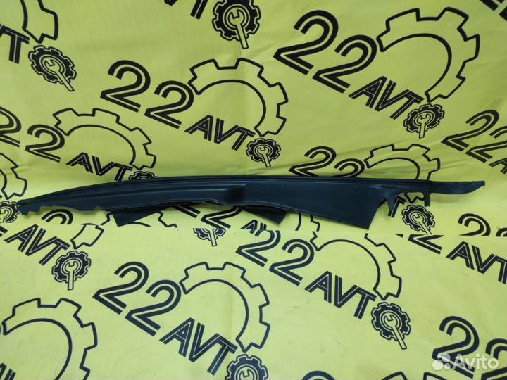 Накладка на крыло передняя правая Lexus Gs430