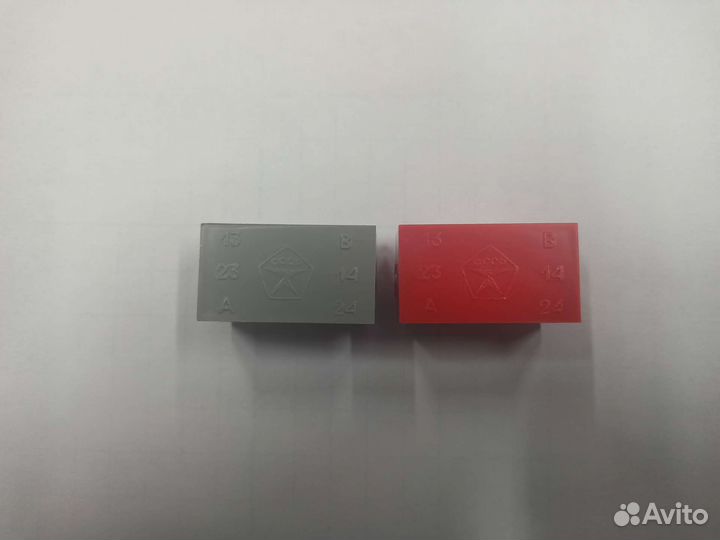 Микровы-ль Д701, реле рпг-2-220У3,лампа ифк-120