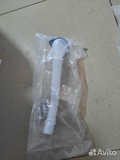 Горловина бочка омывателя Toyota Camry V70 2018