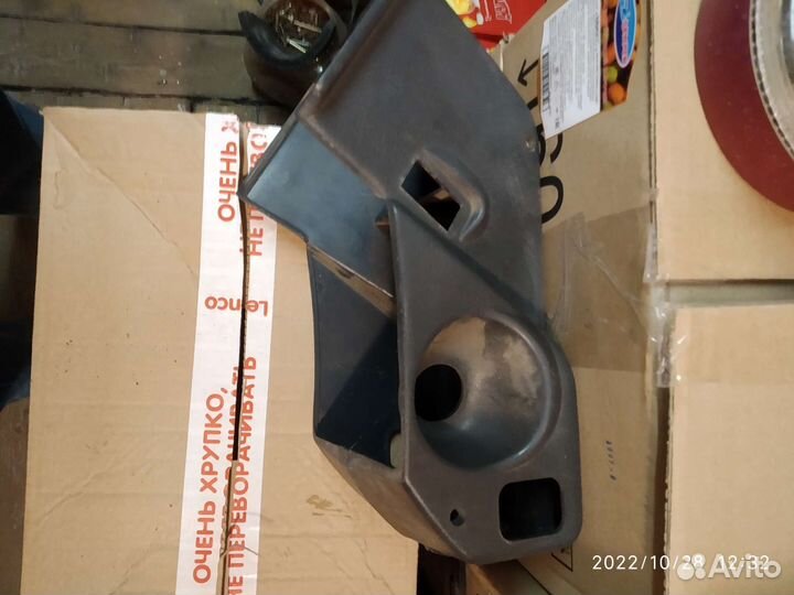 Главный тормозной цилиндр на Мерседес мб 100д