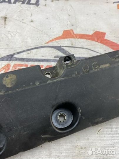 Клапанная крышка Peugeot 307 легковой универсал