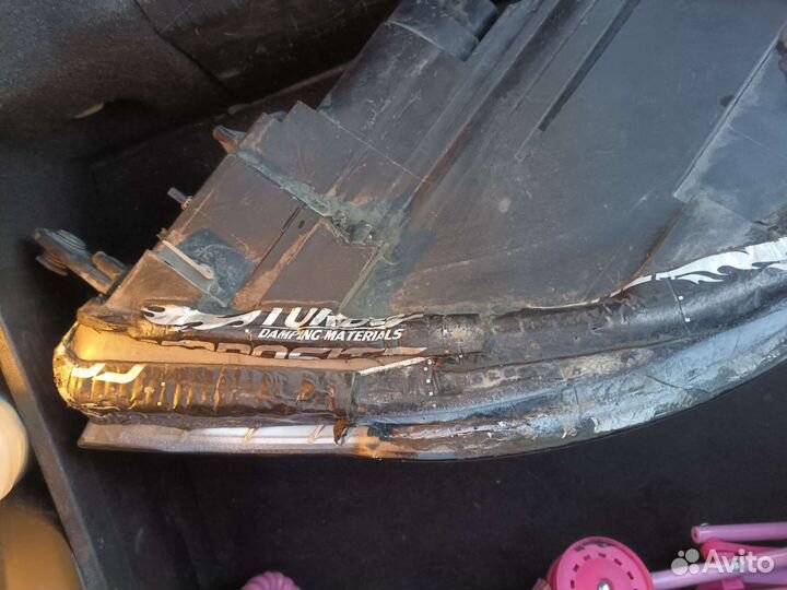 Фара VW Passat CC