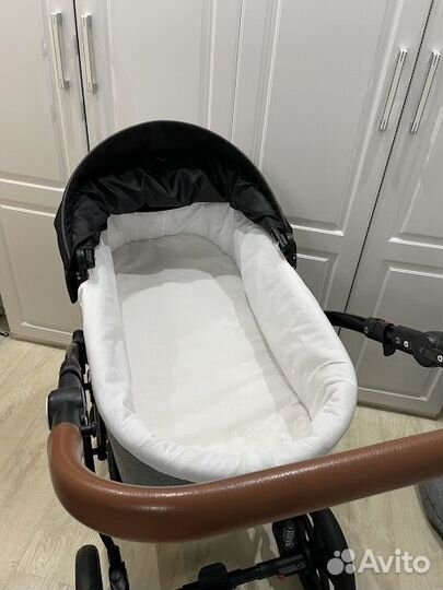 Коляска 3 в 1 Riko Basic Bella в отличном состояни