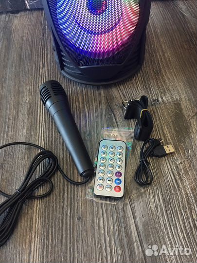 Колонка блютуз новая