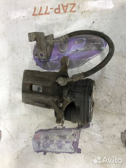 Скоба суппорта задняя правая Kia Optima 4