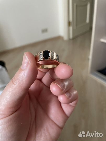 Мужская золотая печатка с бриллиантами и агатом