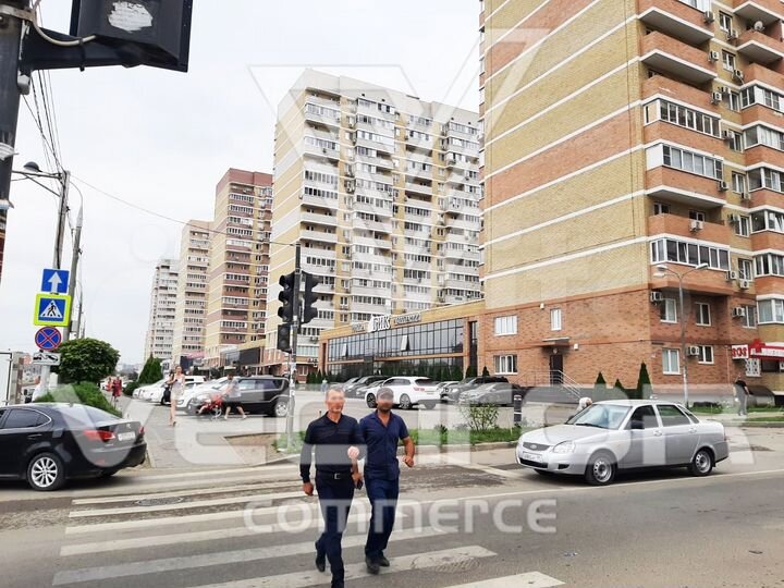 Торговое помещение 72 м² с арендатором