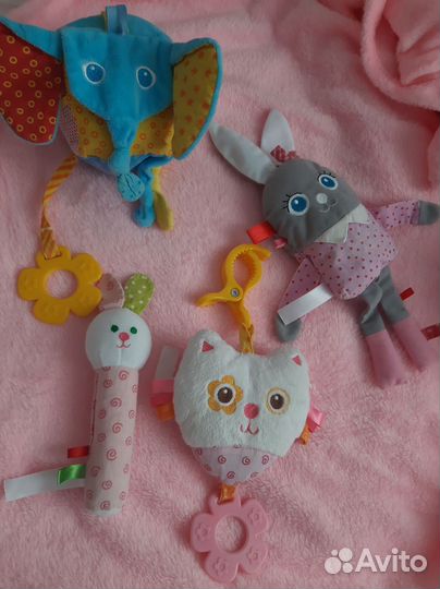 Развивающая игрушка для новорожденных
