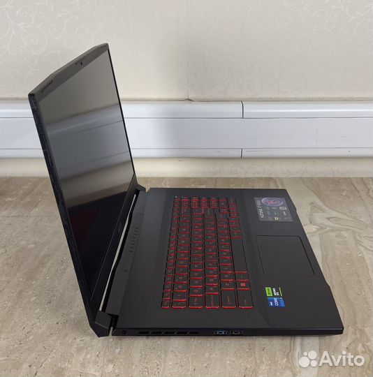 Игровой MSI Katana 17 (i7-12650H/ RTX 3050/ 16 гб)