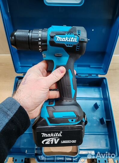 Бесщеточный шуруповерт Makita 6 а/ч