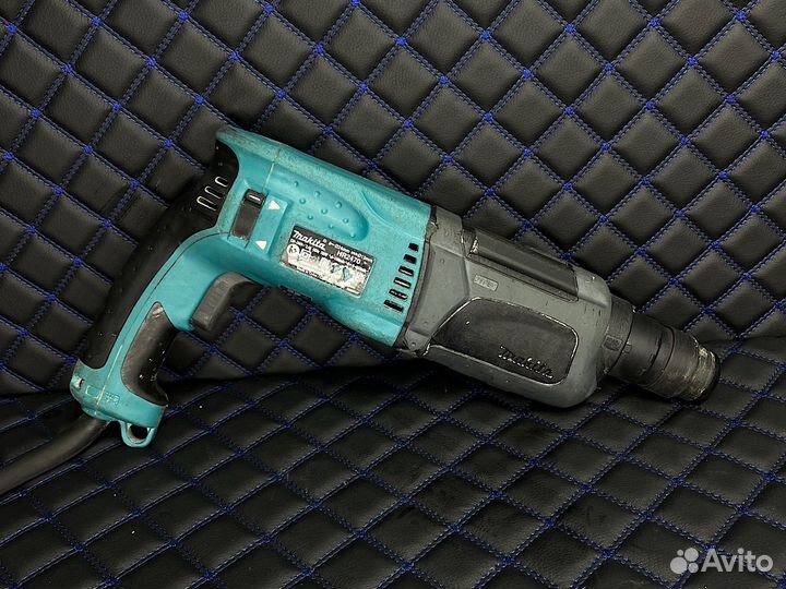 Перфоратор Makita HR2470