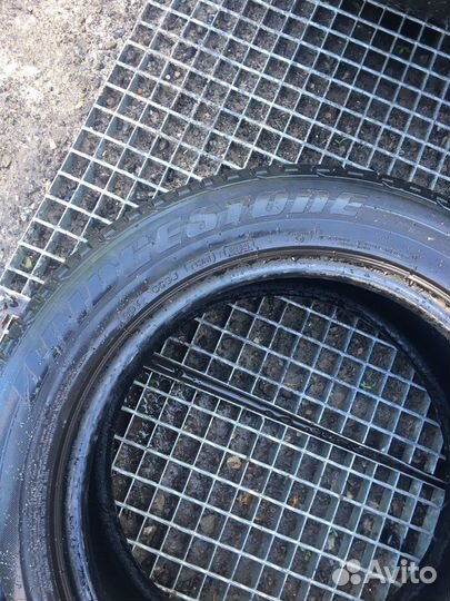 Bridgestone Dueler H/P 235/55 R17