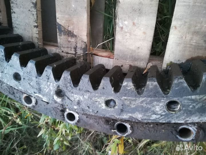 Поворотный круг с подшипником опу Hitachi FH300