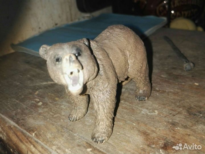 Статуэтка деревянная медведя