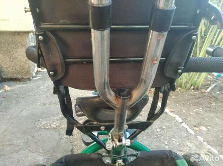 Трехколесный велосипед с родительской ручкой