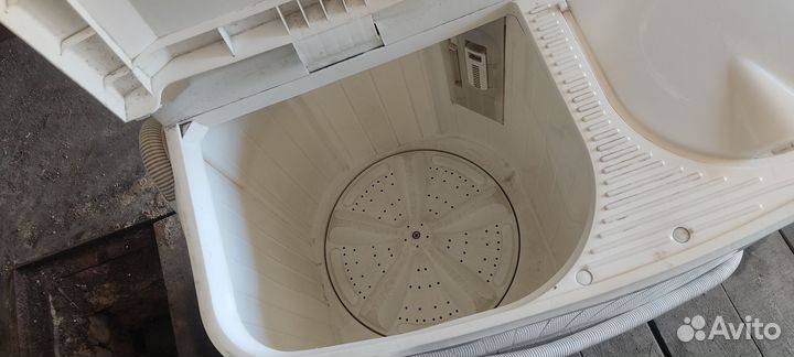 Стиральная машина с отжимом полуавтомат