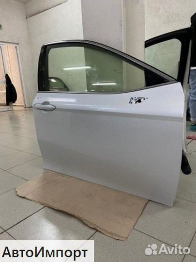 Дверь передняя правая Тойота Камри 70 2018 белая