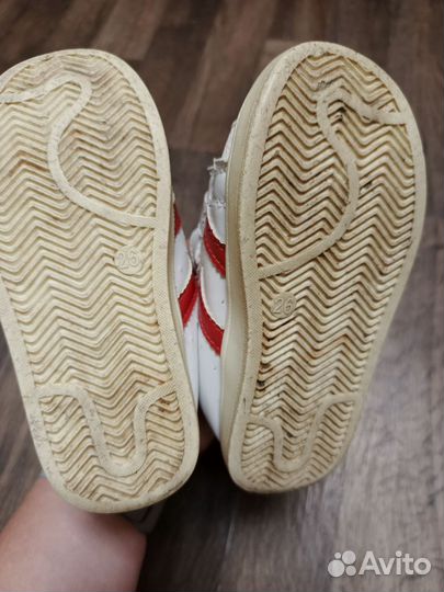 Кроссовки для девочки