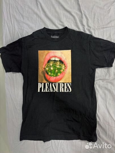 Футболка Pleasures M