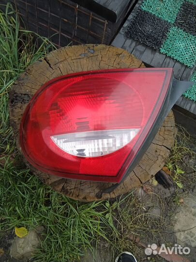 Фонарь задний Dodge neon 2