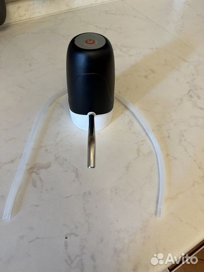 Ручная помпа для воды