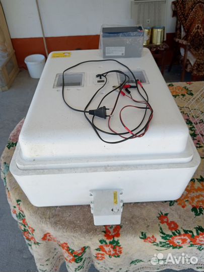 Инкубатор Аналоговый на 77яиц