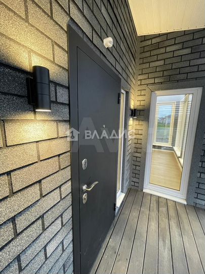 Дом 101 м² на участке 6 сот.