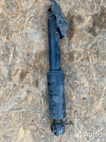 Hyundai Santa Fe 4 TM стойка задняя правая