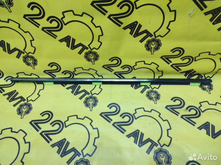 Молдинг стекла (на дверь) передний правый Honda