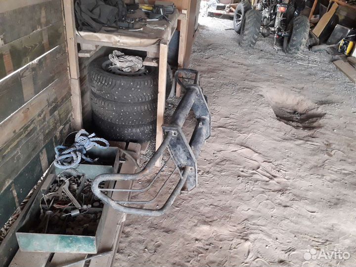 Кенгурятник на ниву