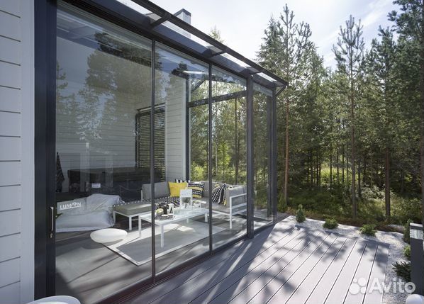 Безрамное остекление зданий