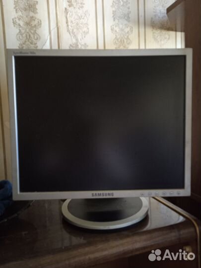 Монитор Samsung